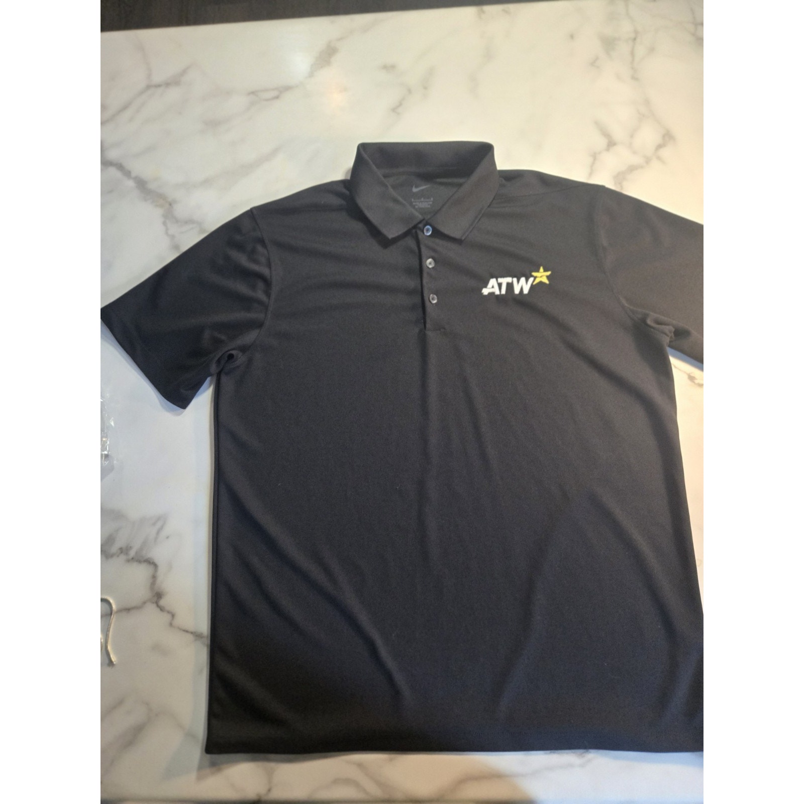 Nike Short Sleeve Shirts Large